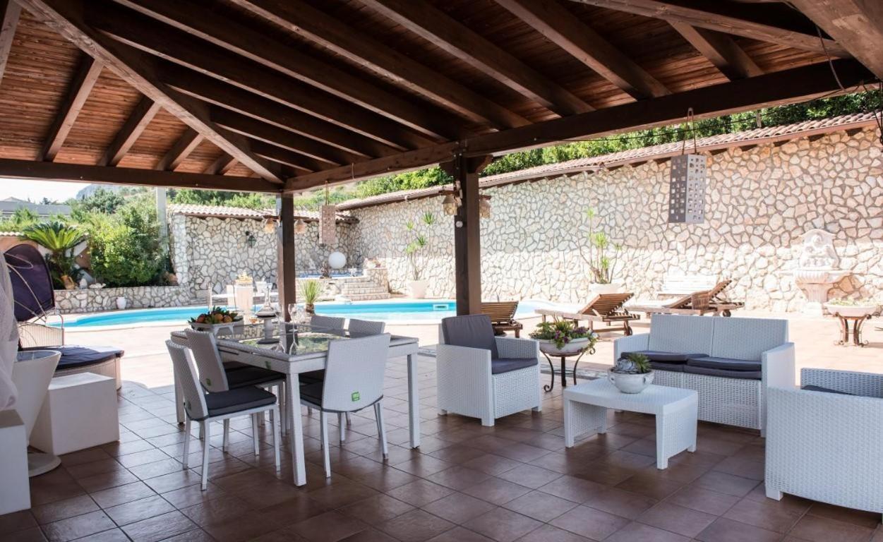 Villa Aversa Castellammare del Golfo Bagian luar foto